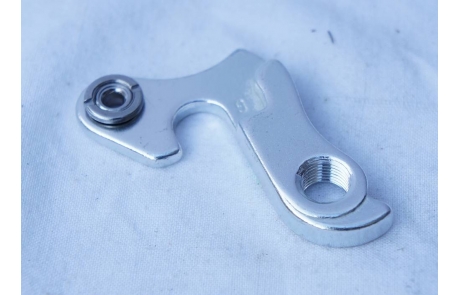 Ureche Schimbatoor UR-02